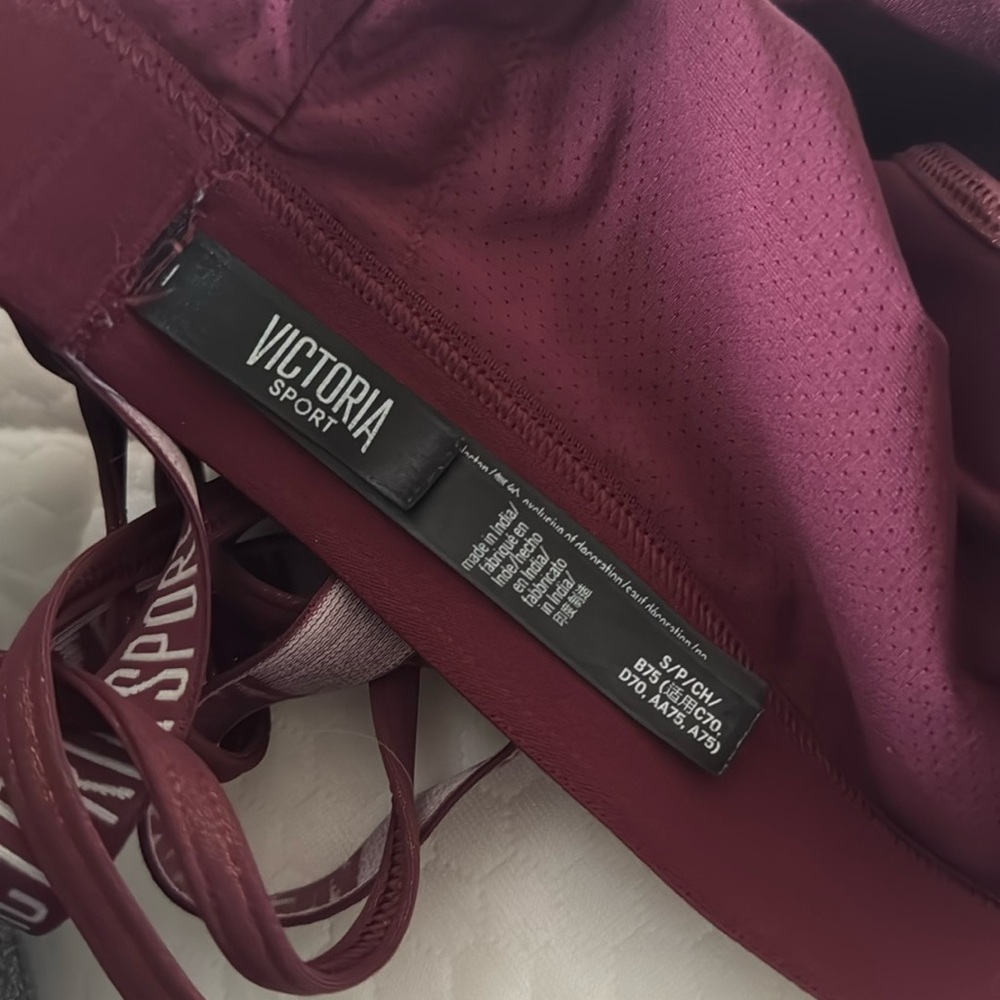 Victoria Secret Sports Bra - Picture 5 of 5
